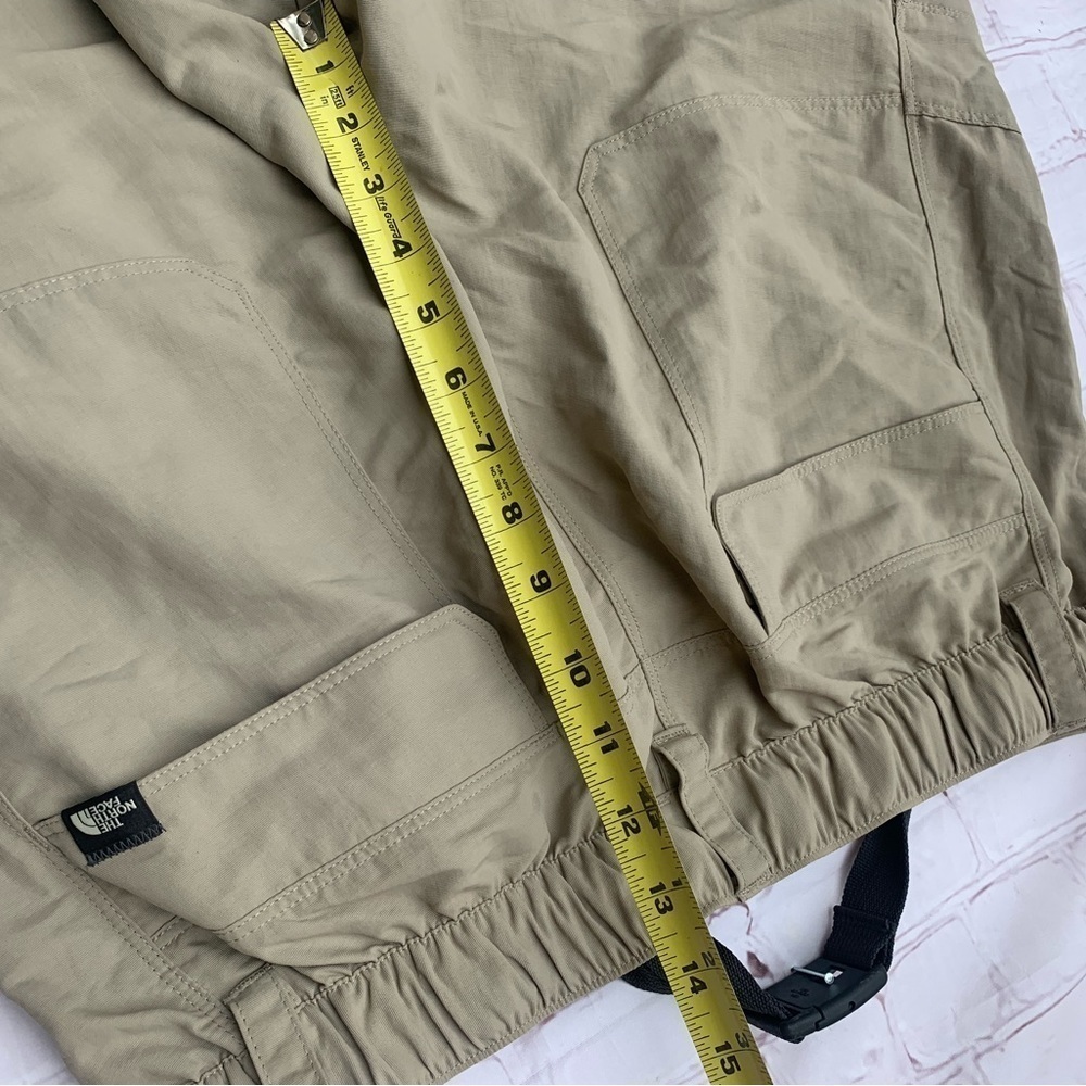 The North Face Paramount Peak Convertible Pants Cargo Khaki size Medium NWT - Picture 12 of 14